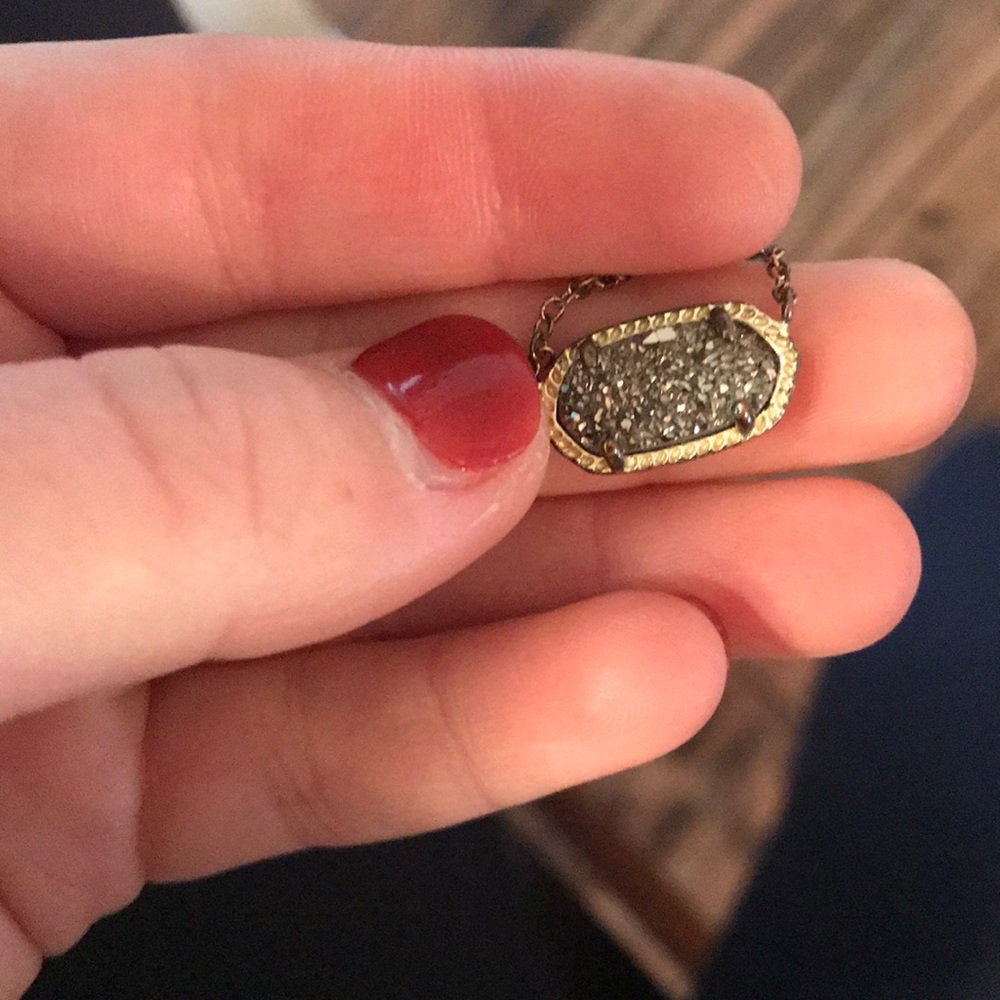 Kendra Scott necklace!